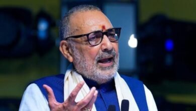 तेजस्वी यादव के मार्च पर बीजेपी हमलावर, गिरिराज सिंह ने लगाए राजनीतिक दिखावे के आरोप