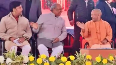 गोरखपुर में CM योगी ने रवि किशन और संजय निषाद की ली चुटकी, बोले- दोनों साथ करेंगे शूटिंग
