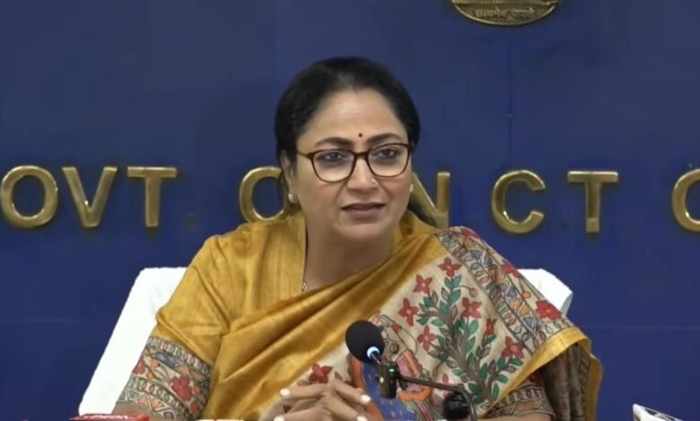 दिल्ली में 400 यूनिट तक बिजली खर्च करने वालों को मुफ्त सोलर पैनल, सरकार ने बताया पूरा प्लान