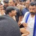 गोंडा हत्याकांड पर गरमाई यूपी की सियासत, चंद्रशेखर आजाद को बाराबंकी में रोका