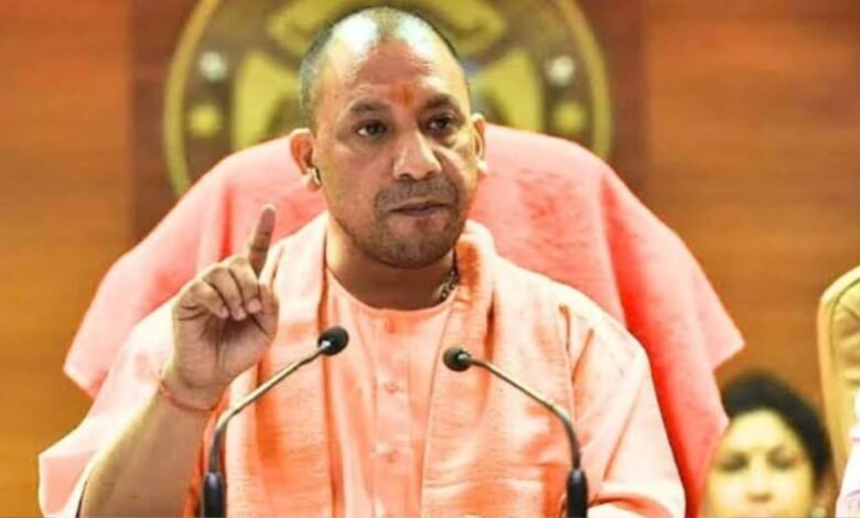 SIR विवाद के बीच CM योगी का कांग्रेस पर हमला, कहा- संवैधानिक संस्थाओं को नुकसान पहुंचाने की कोशिश