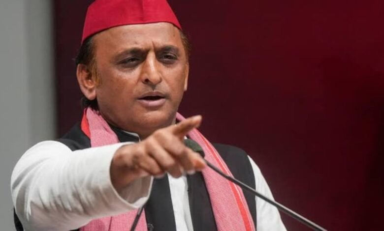 अखिलेश यादव का योगी सरकार पर हमला, बोले- BJP संविधान और गरीबों की दुश्मन; हर विधानसभा में 27 हजार वोट बढ़ाने का प्लान