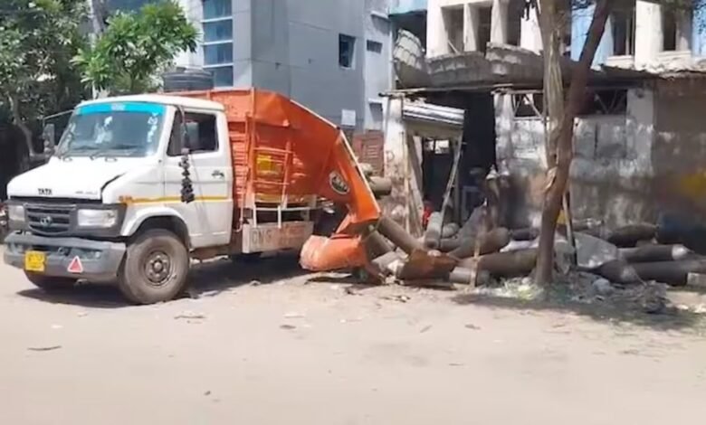 दिल्ली के ओखला फेज-1 में ऑक्सीजन सिलेंडर ब्लास्ट, एक व्यक्ति की मौत और चार घायल