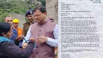 धराली आपदा में दुपट्टे से बांधी राखी, अहमदाबाद की धनगौरी ने CM धामी को फिर भेजी स्पेशल राखी