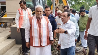 पानीपत में ग्रामीणों ने रोका मंत्री कृष्ण लाल पंवार का काफिला, दुकानों-मकानों पर कार्रवाई से बढ़ी चिंता