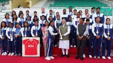 Asian Games 2026 के पदक विजेताओं से पीएम मोदी ने की मुलाकात, महिला और पुरुष हॉकी टीम ने भेंट की जर्सी