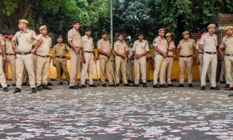 दिल्ली प्रदर्शन पर पुलिस का बड़ा एक्शन: 20 से ज्यादा FIR दर्ज, CCTV से उपद्रवियों की पहचान