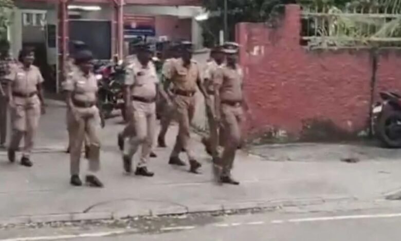 दिव्यांग ने लगाया 9 एकड़ जमीन पर कब्जे का आरोप, विधायक समेत 6 पर केस; मंत्री की गाड़ी रोककर मांगा न्याय