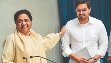 मायावती का बड़ा ऐलान, आकाश आनंद को मिर्थ की BSP में वापसी पर लगाया विरामली अहम जिम्मेदारी; अशोक सिद्धा
